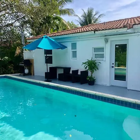 House With Pool And Bbq, 12 Min To The Beach Miami Shores Exterior photo