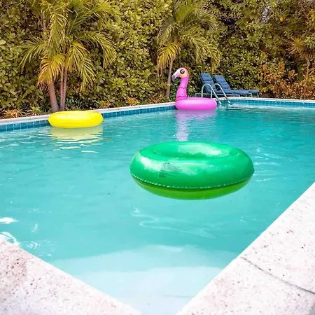 House With Pool And Bbq, 12 Min To The Beach Miami Shores Exterior photo