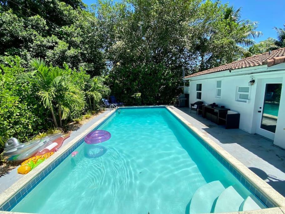House With Pool And Bbq, 12 Min To The Miami Shores