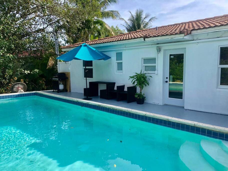 House With Pool And Bbq, 12 Min To The * Miami Shores